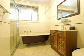 Bathroom (2008-07-08)