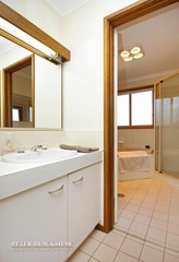 Bathroom (2012-02-17)