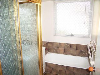 Bathroom (2006-05-17)