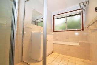 Bathroom (2016-01-24)