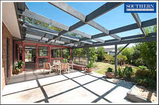 Outdoor living (2013-02-05)