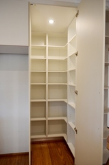 Walk in Pantry (2016-02-11)