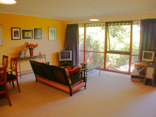 Lounge (2004-01-17)