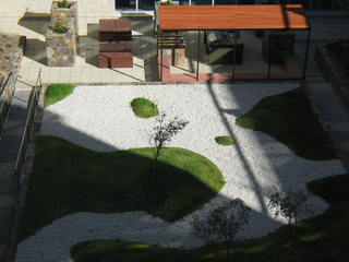 Courtyard (2007-03-12)