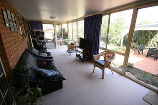 Sunroom (2006-11-09)