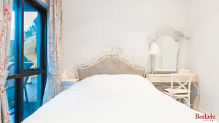 Bedroom (2018-04-12)