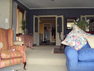 Lounge (2009-10-24)