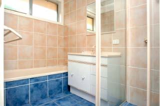 Bathroom (2007-07-16)
