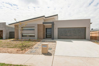 Front View (2011-11-09)