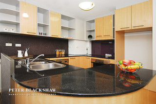 Kitchen (close-up) (2015-01-15)