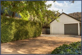 Garage Next to House (2012-11-01)
