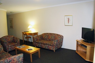 Lounge Room (2015-12-14)