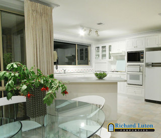 Meals to Kitchen (2006-05-18)