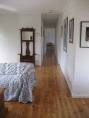 Hall (2009-04-22)