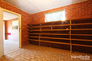 Store Room/Office (2014-08-21)