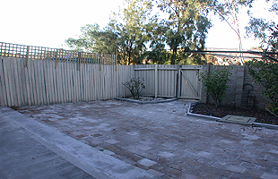 Courtyard (2006-05-17)