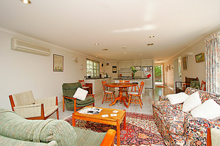 Family room (2007-12-06)