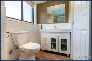 Ensuite to Master Bedroom (2013-09-17)