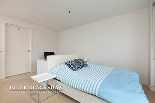 Bedroom (2014-09-08)