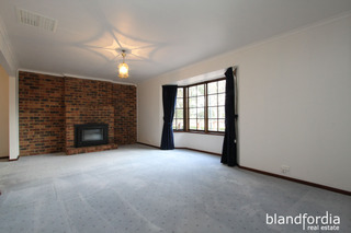 Living Room (2013-05-01)