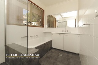 Main Bathroom (2013-02-19)