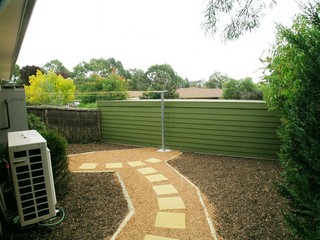 Backyard (2005-04-15)