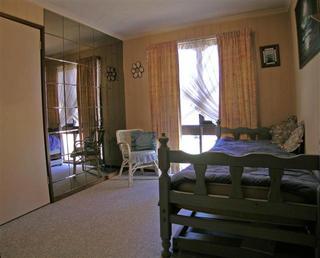 Bed 2 (2008-08-05)