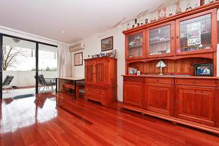 Living Room (2010-10-23)