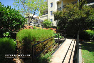 Gardens have Wheelchair Access (2016-03-11)