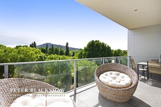 Balcony (2013-02-22)