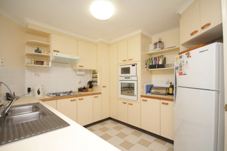 Kitchen (2009-11-17)