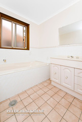 Bathroom (2015-05-13)