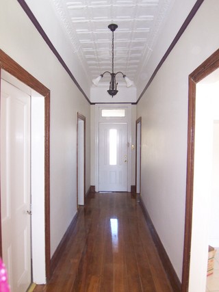 Hallway (2007-10-10)