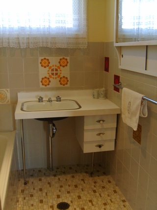 Bathroom (2006-10-03)