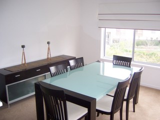 Dining (2008-05-13)