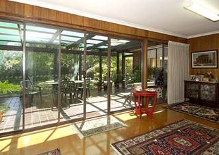 Sunroom (2005-12-22)