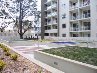 Entrance (2006-06-05)