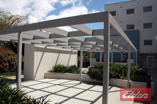 Courtyard (2012-08-08)