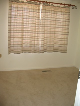 Bed 2 (2004-04-01)