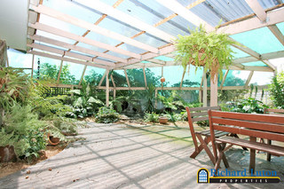 Entertaining Area (2005-11-25)