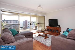 Living Room (2011-05-31)