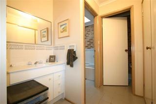 Bathroom 1 (2007-09-13)
