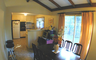 Kitchen / Dining (2002-11-18)