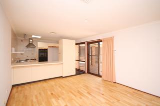Family Room (2009-04-20)