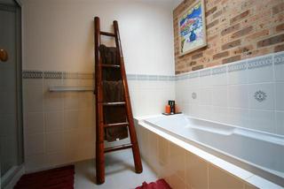Bathroom 1 (2007-09-13)