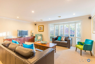 Lounge Room (2015-09-24)