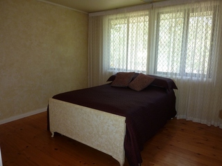Bedroom 1 (2014-03-17)