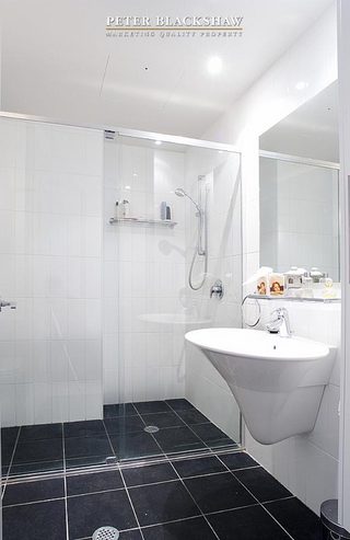 Ensuite (2007-06-07)