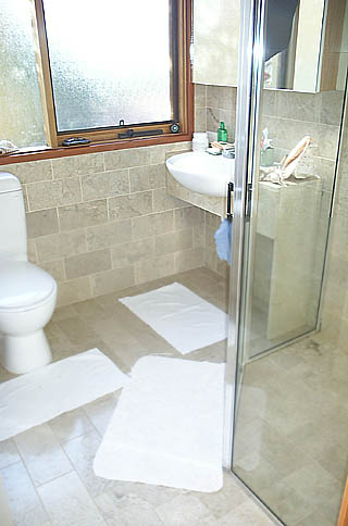 Ensuite (2003-05-07)