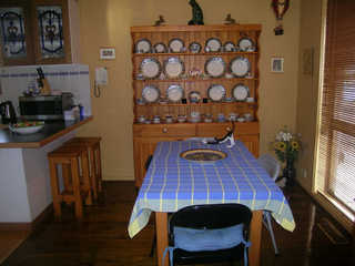 Dining (2007-06-18)